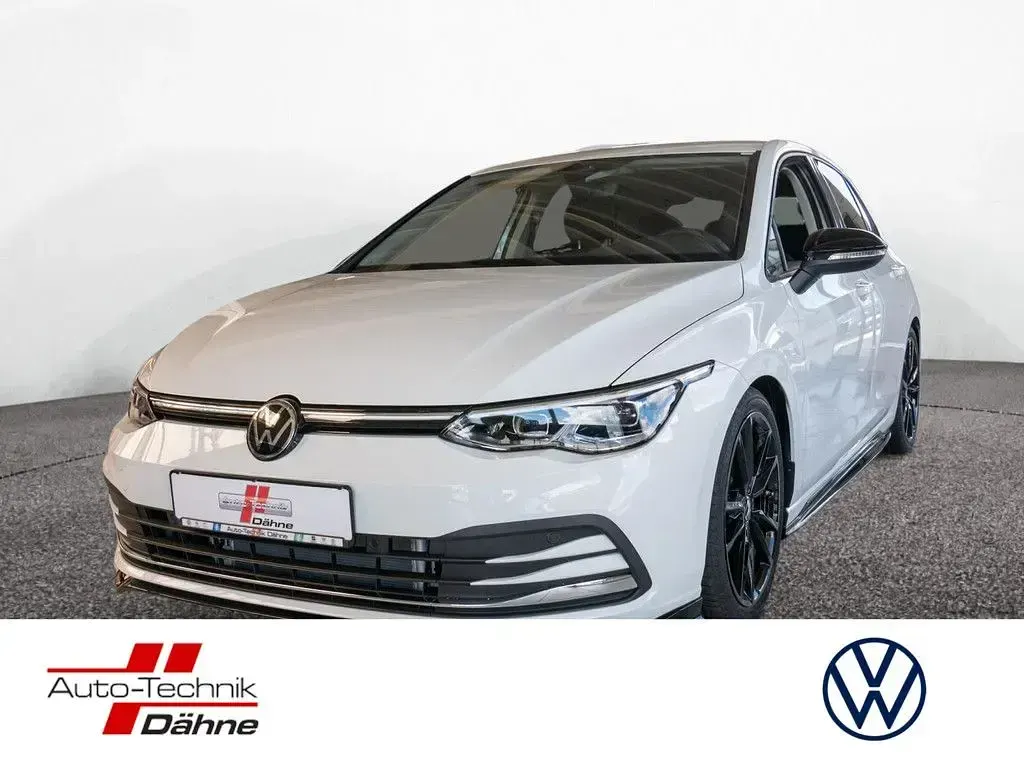 Gebraucht VW Golf VIII Active 150 PS (110 kW) 2022 Limousine