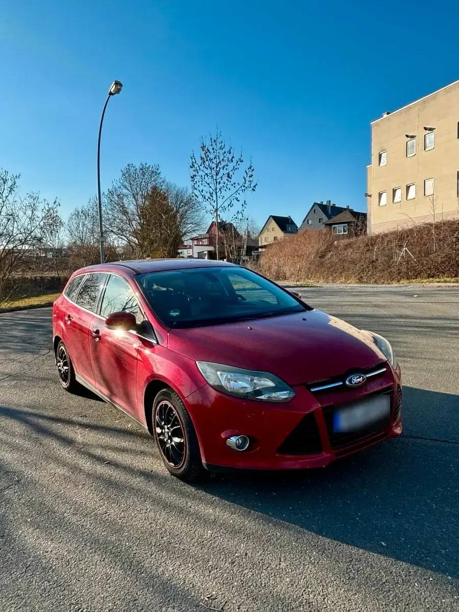 Usata Ford Focus 150 CV (110 kW) 2012 Rosso Station wagon
