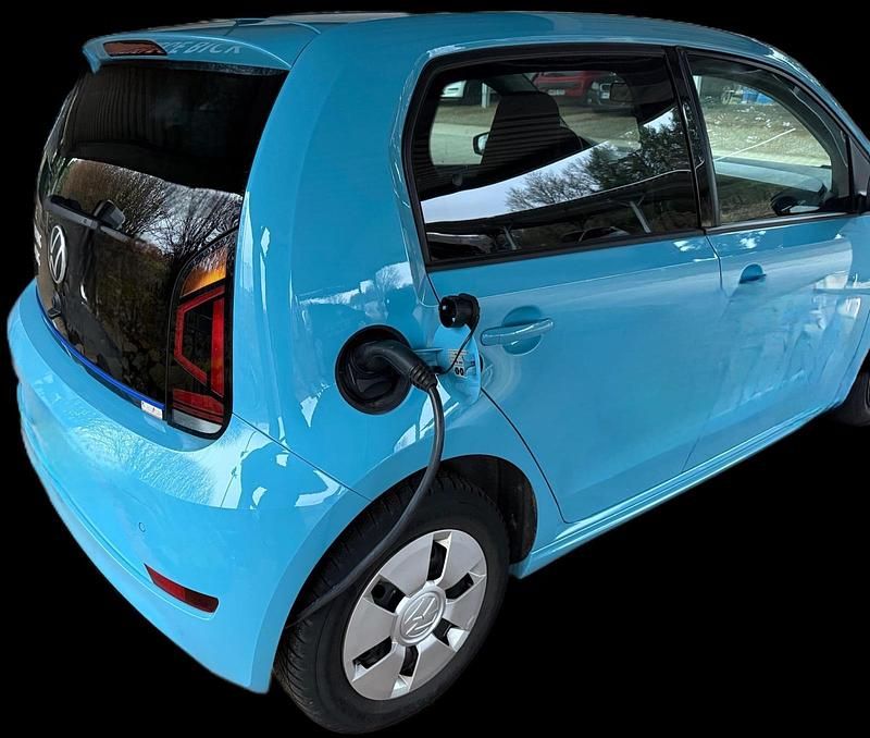 Gebraucht VW e-up! 61 kW (83 PS) 2021 Blau Kleinwagen