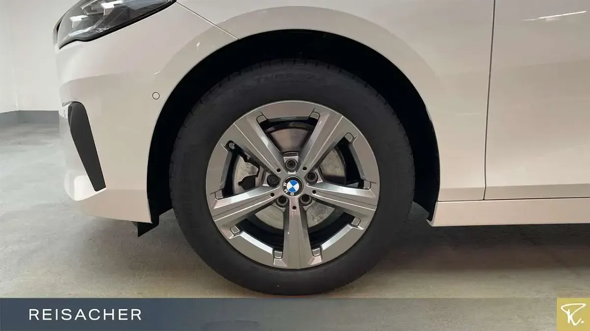 Brugt BMW 220 Active Tourer Efficient Dynamics 170 HK (125 kW) 2025 Hvid MPV