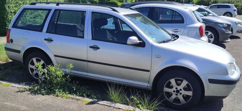 Silber Gebraucht 2005 VW Golf IV Kombi | 800 € (Superpreis) - Bild 1/3