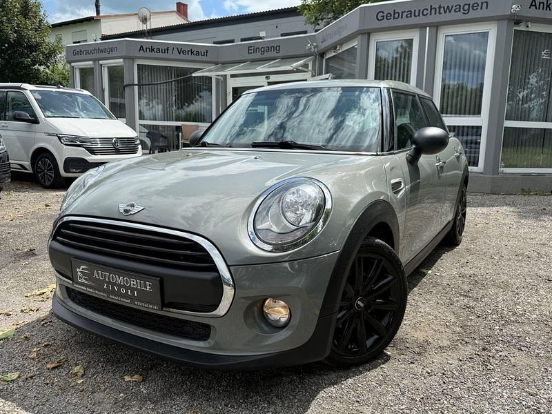 Grau Gebraucht 2015 Mini ONE Kleinwagen | 7.990 € - Bild 1/4