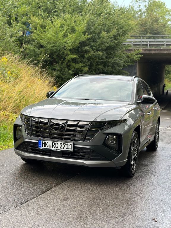Grau Gebraucht 2022 Hyundai Tucson N Line SUV | 33.300 € (Teuer) - Bild 1/4