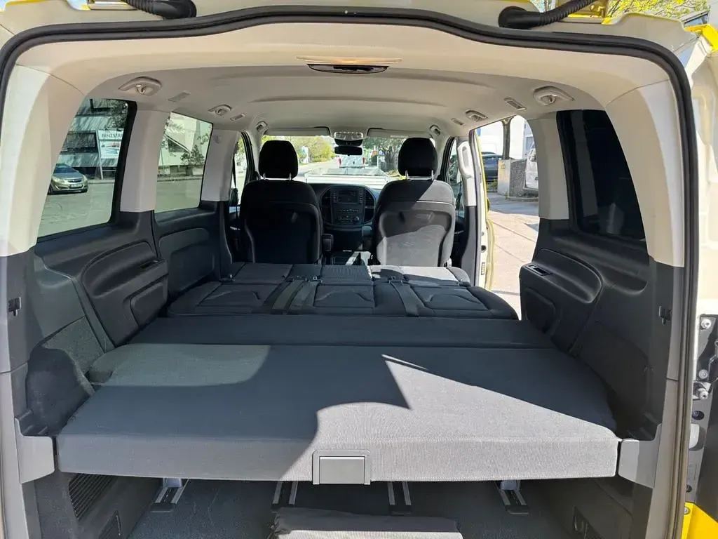 Gebraucht Mercedes Vito 136 PS (100 kW) 2020 Gelb Van
