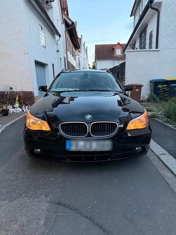 Schwarz Gebraucht 2004 BMW 525 Kombi | 2.999 € (Fairer Preis) - Bild 1/4