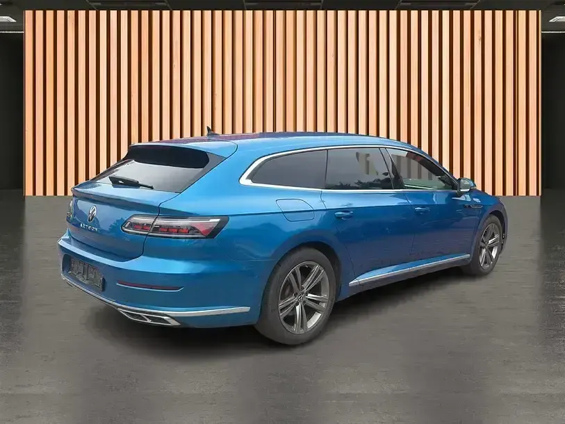 Gebraucht VW Arteon R-line 150 PS (110 kW) 2024 Blau eisvogelblau metallic (metallic) Kombi