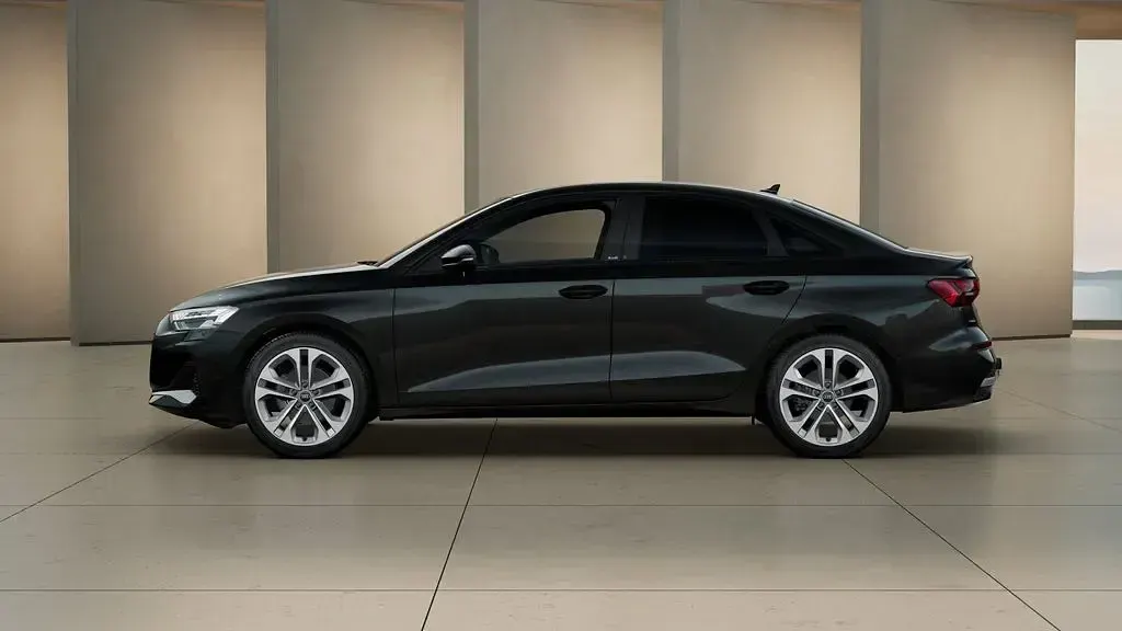 Używany Audi A3 Advanced 150 KM (110 kW) 2025 Czarny Sedan/Limuzyna