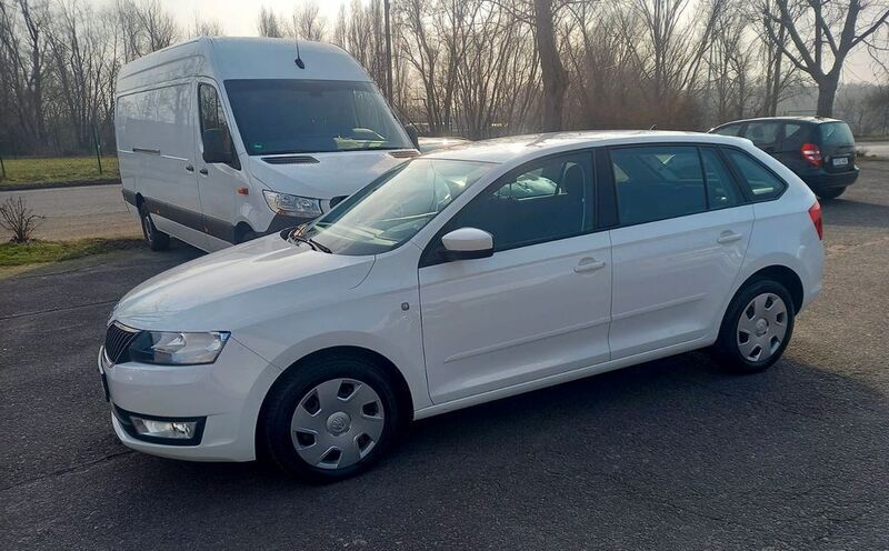 Gebraucht Skoda Rapid Ambition 122 PS (89 kW) 2014 Weiß Kombi
