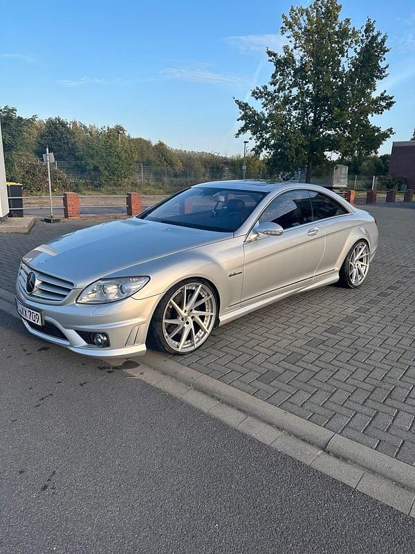 Silber Gebraucht 2008 Mercedes CL500 Coupé | 18.500 € (Teuer) - Bild 1/4