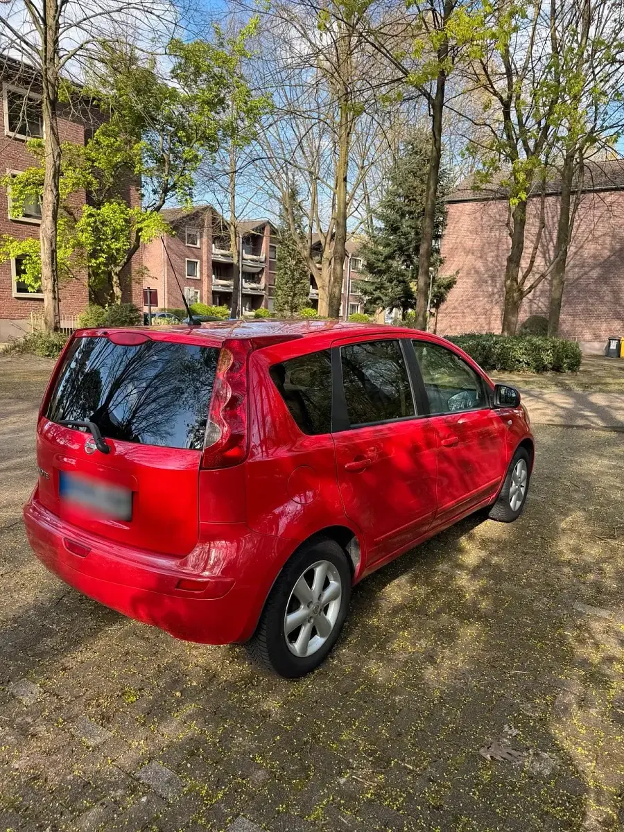 Usata Nissan Note 85 CV (62 kW) 2008 Rosso Utilitaria