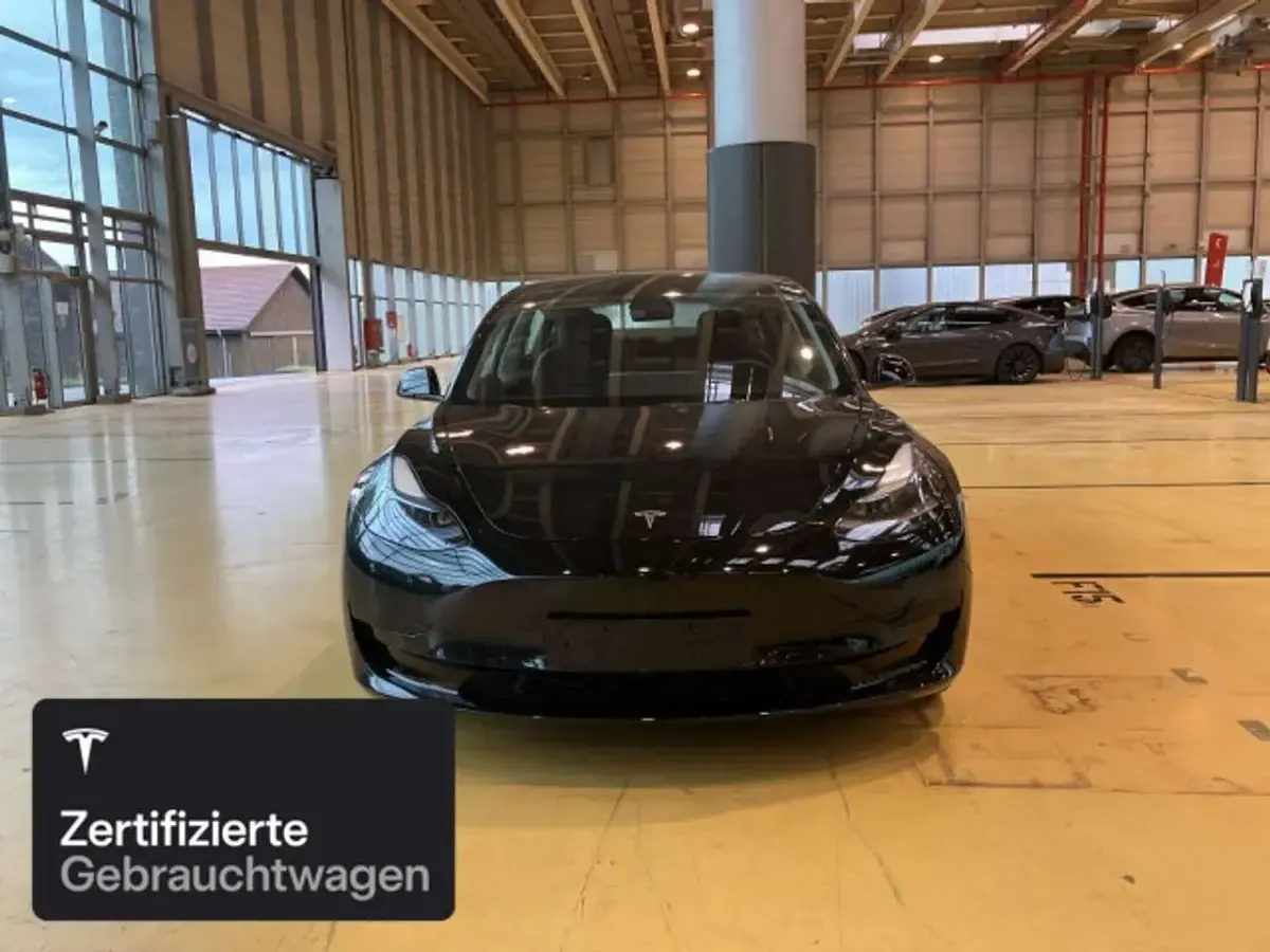 Gebraucht Tesla Model 3 RWD 283 kW (385 PS) 2023 Solid black Limousine
