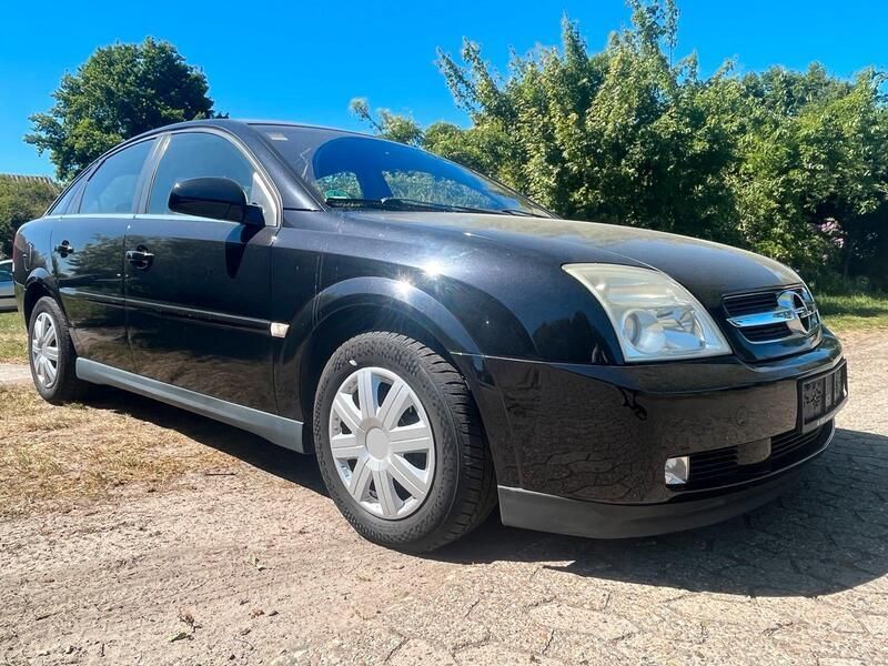 Schwarz Gebraucht 2005 Opel Vectra Limousine | 1.299 € (Guter Preis) - Bild 1/4