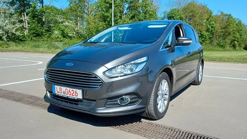 Second-hand Ford S-MAX S 150 CP (110 kW) 2017 Gri Monovolum