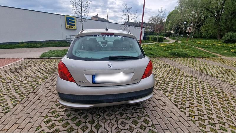 Gebraucht Peugeot 207 88 PS (64 kW) 2006 Kleinwagen