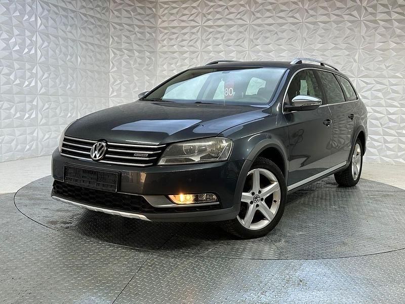 Grau Gebraucht 2013 VW Passat Alltrack Kombi | 8.500 € (Superpreis) - Bild 1/4