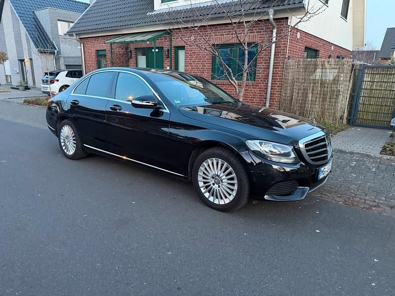 Gebraucht Mercedes C220 170 PS (125 kW) 2014 Schwarz Limousine