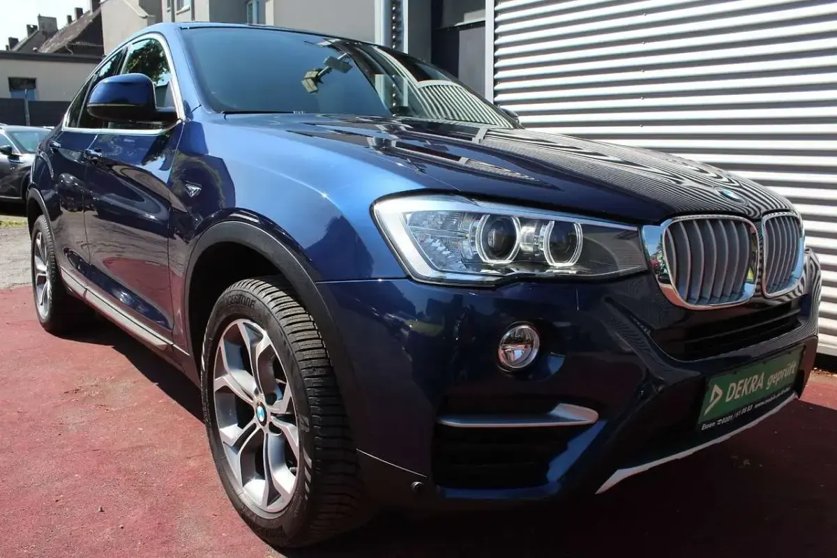 Gebraucht BMW X4 xLine 190 PS (139 kW) 2017 Tiefseeblau (metallic) SUV