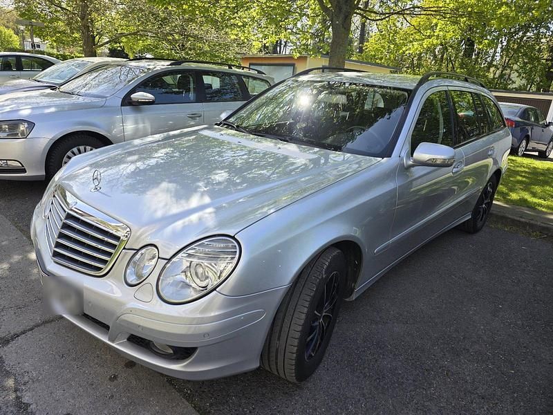 Second-hand Mercedes E200 190 CP (139 kW) 2007 Argintiu Break