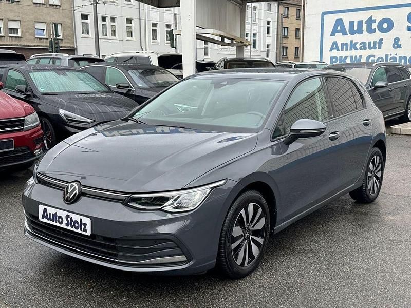 Grau Gebraucht 2023 VW Golf VIII Move Limousine | 21.950 € (Guter Preis) - Bild 1/4