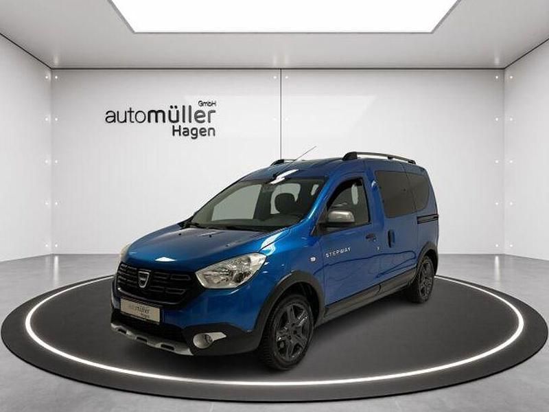 Gebraucht Dacia Dokker Celebration 116 PS (85 kW) 2017 Blau sky Van / Kleinbus