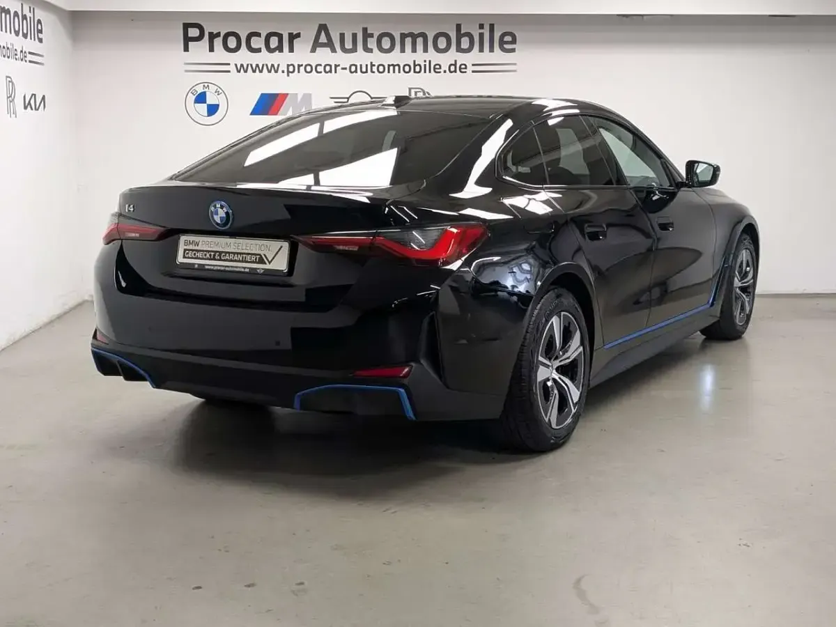 Gebraucht BMW i4 Sport Line 210 kW (286 PS) 2024 Schwarz Limousine