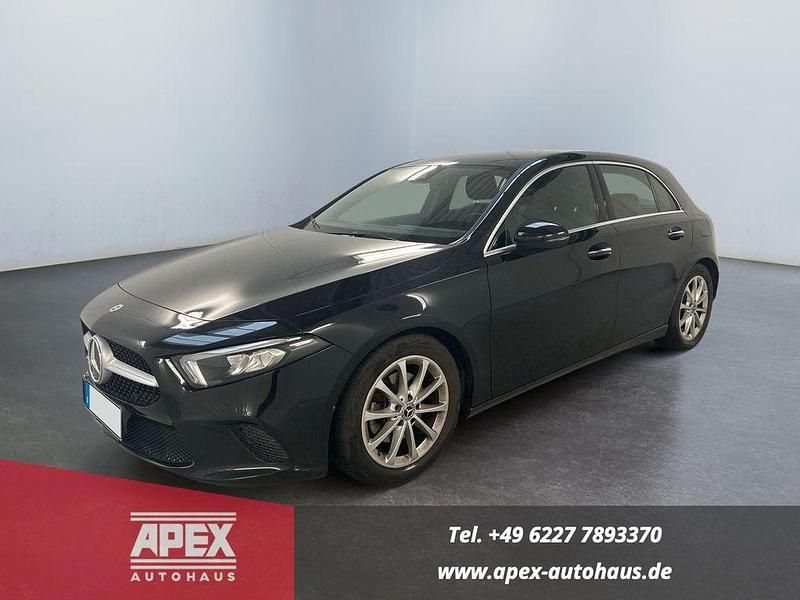 Schwarz Gebraucht 2020 Mercedes A200 Progressive Limousine | 21.490 € (Guter Preis) - Bild 1/4