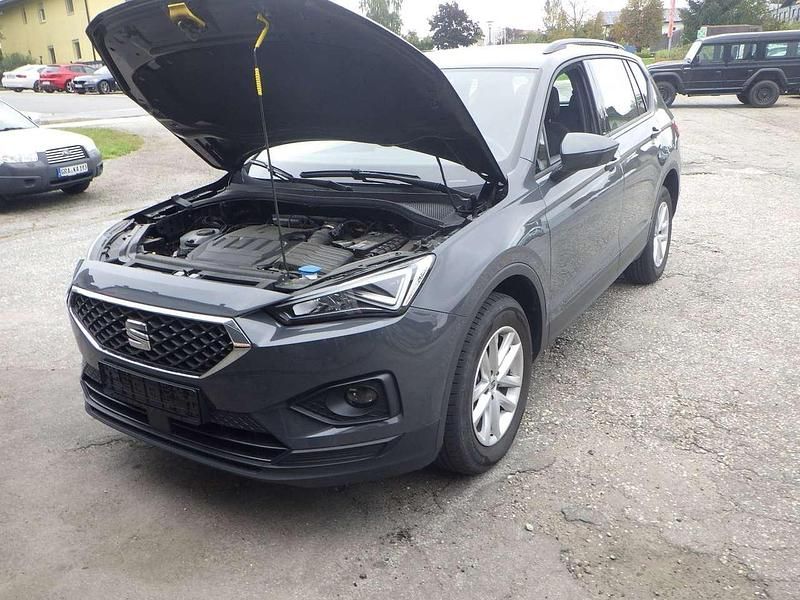 Grau Gebraucht 2024 Seat Tarraco Style SUV | 34.900 € (Fairer Preis) - Bild 1/4