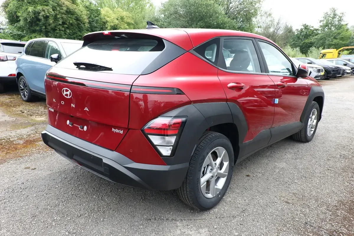 Neu Hyundai Kona 139 PS (102 kW) 2026 Grau SUV