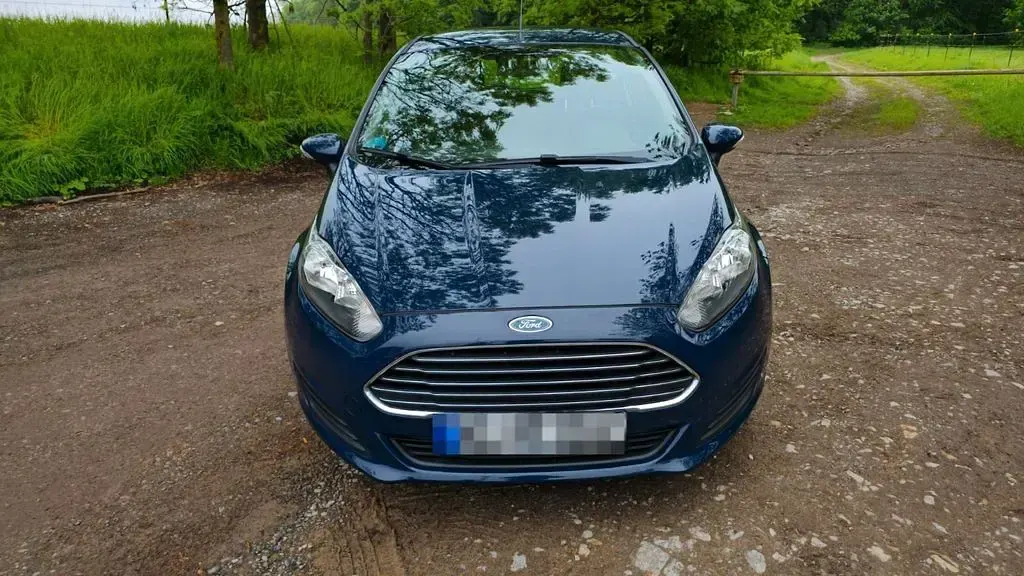 Gebraucht Ford Fiesta SYNC Edition 80 PS (58 kW) 2013 Blau Kleinwagen