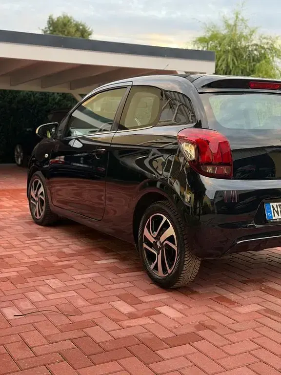 Gebraucht Peugeot 108 Active 82 PS (60 kW) 2014 Schwarz Cabrio