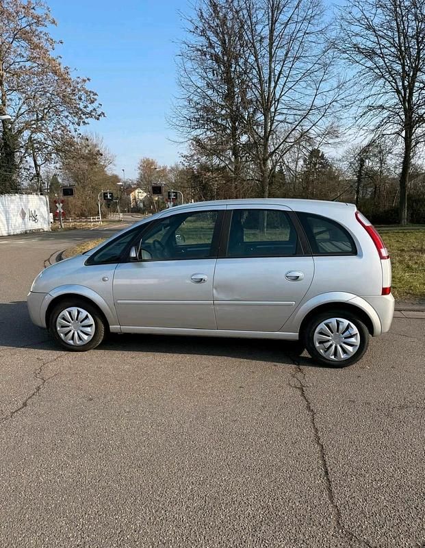 Second-hand Opel Meriva 100 CP (73 kW) 2004 Gri Monovolum