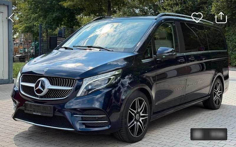 Grau Gebraucht 2021 Mercedes V300 Avantgarde Edition Van / Kleinbus | 53.000 € (Fairer Preis) - Bild 1/1