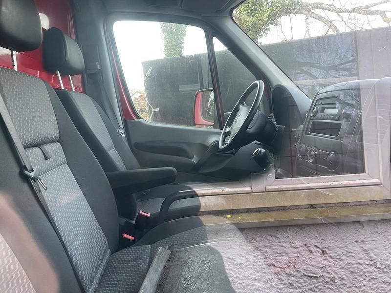 Second-hand VW Crafter 163 CP (119 kW) 2012 Roșu Van