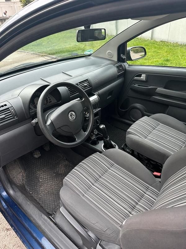 Usata VW Fox 55 CV (40 kW) 2007 Blu Utilitaria