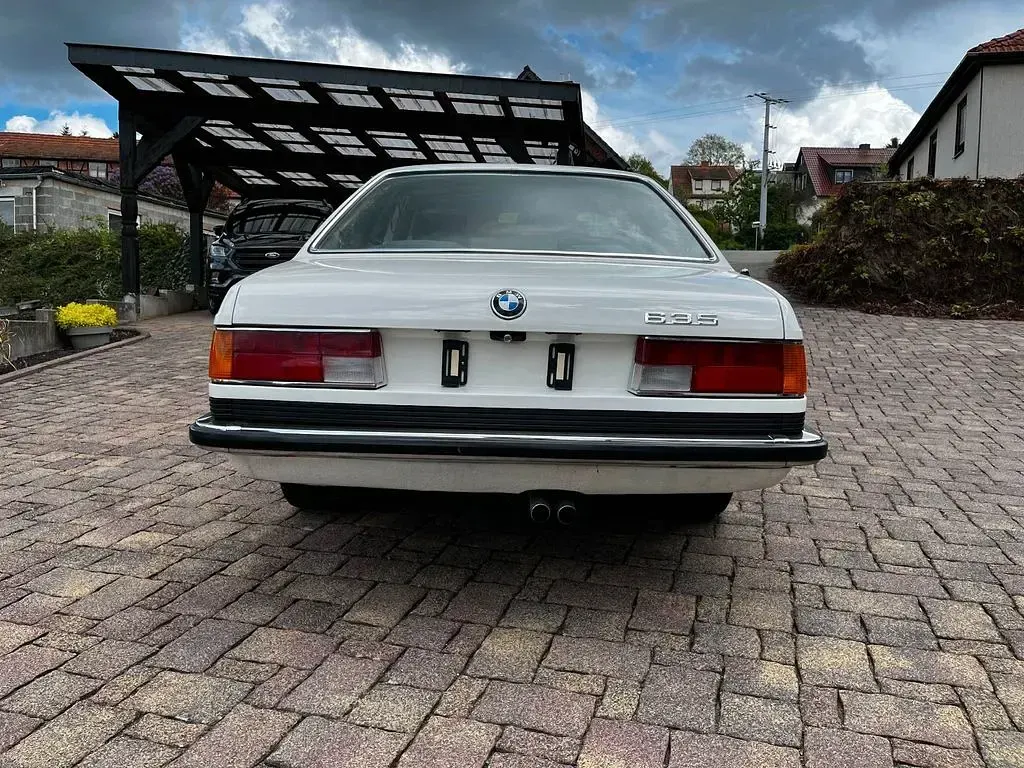 Używany BMW 635 218 KM (160 kW) 1985 Biały Coupe
