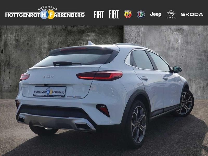 Gebraucht Kia XCeed Vision 160 PS (117 kW) 2022 Weiss SUV