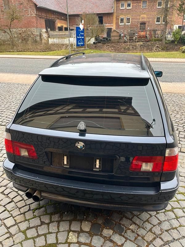 Second-hand BMW 525 192 CP (141 kW) 2001 Albastru Break