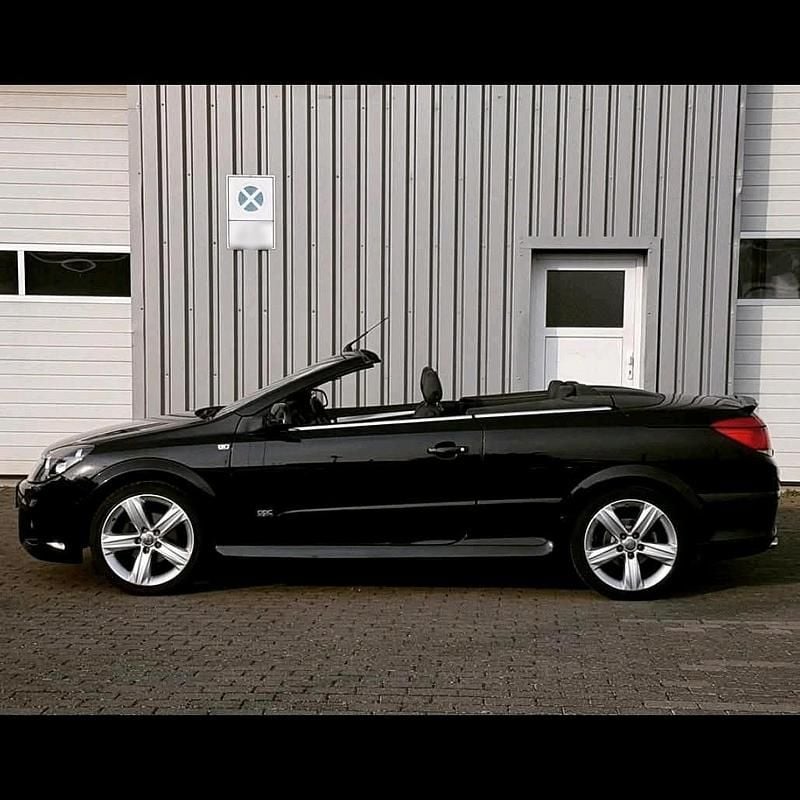 Gebraucht Opel Astra Cabriolet OPC 140 PS (102 kW) 2010 Schwarz Cabrio