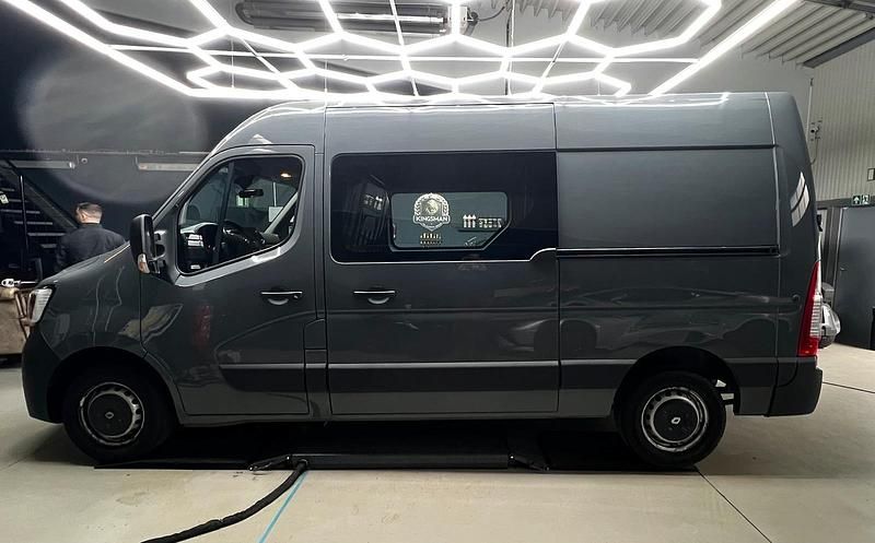 Usata Renault Master 150 CV (110 kW) 2019 Grigio Monovolume