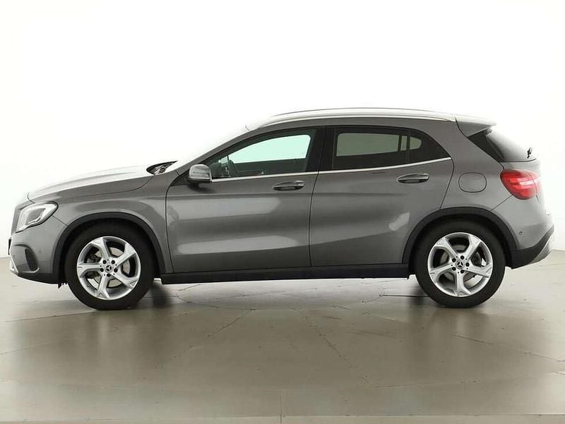 Gebraucht Mercedes GLA220 Edition 184 PS (135 kW) 2018 Grau SUV