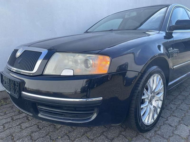 Gebraucht Skoda Superb 155 PS (114 kW) 2002 Schwarz Limousine