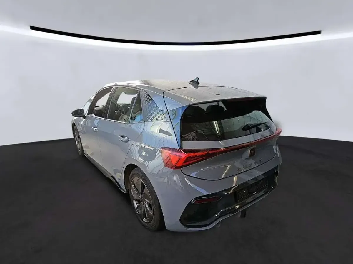 Second-hand Cupra Born 150 kW (204 CP) 2023 Gri Hatchback
