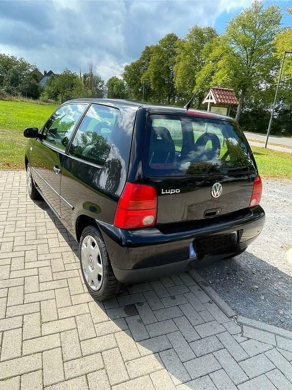 Schwarz Gebraucht 2002 VW Lupo Comfortline Kleinwagen | 590 € (Superpreis) - Bild 1/4