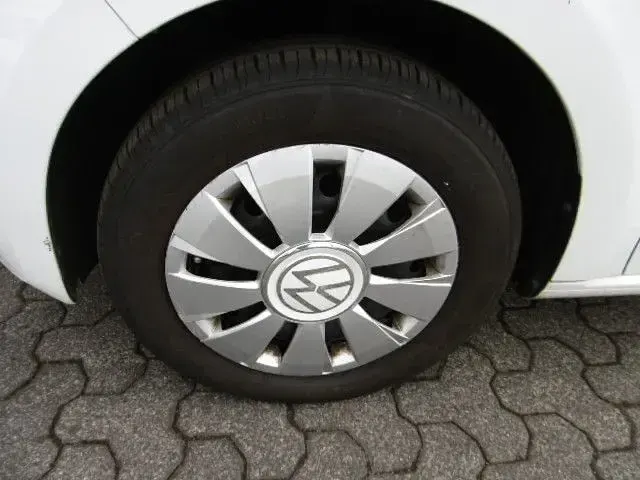 Second-hand VW up! Basis 65 CP (47 kW) 2022 Alb Hatchback