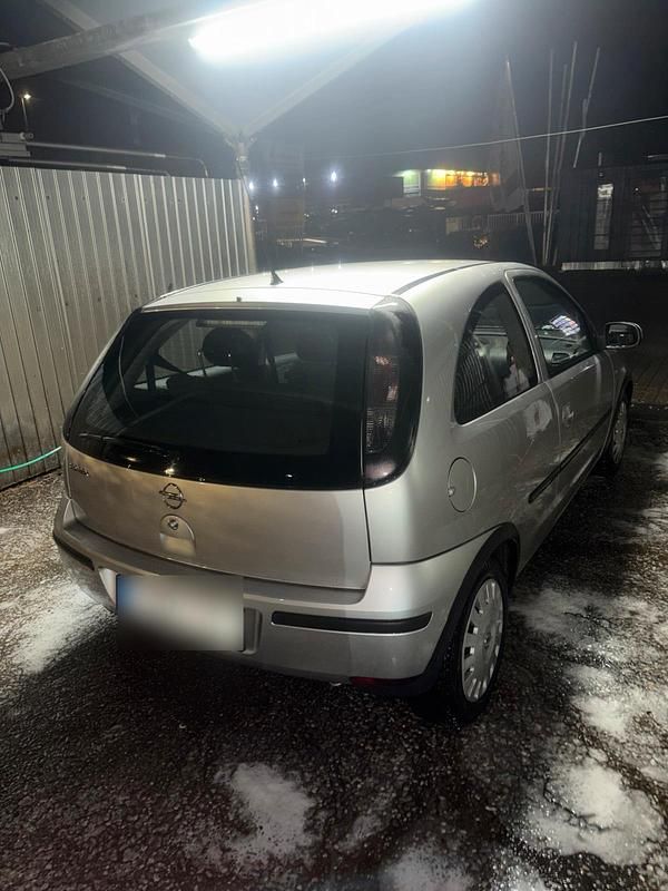 Gebraucht Opel Corsa 60 PS (44 kW) 2004 Silber Kleinwagen