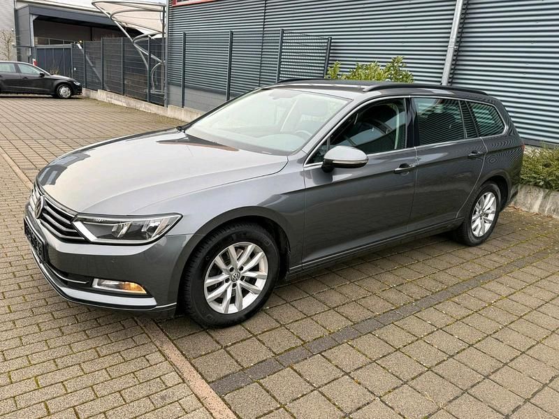 Gebraucht VW Passat 150 PS (110 kW) 2016 Grau Kombi