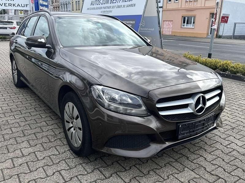 Braun Gebraucht 2015 Mercedes C180 Kombi | 7.490 € (Superpreis) - Bild 1/4