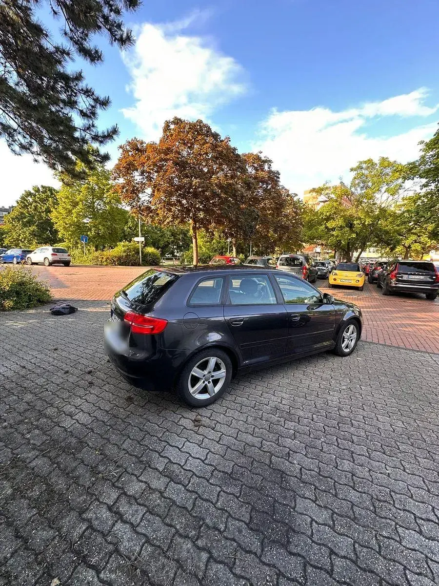 Gebraucht Audi A3 Ambition 105 PS (77 kW) 2010 Schwarz Kleinwagen