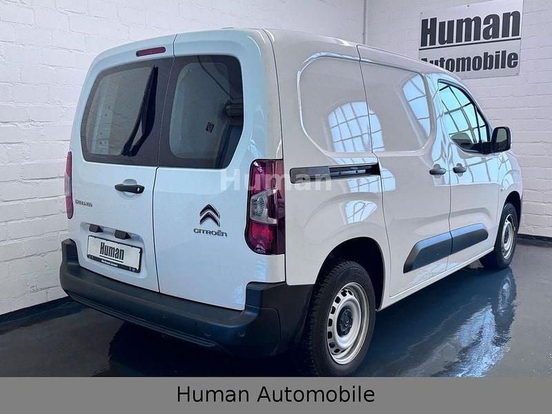 Second-hand Citroën Berlingo 102 CP (75 kW) 2023 Alb Monovolum
