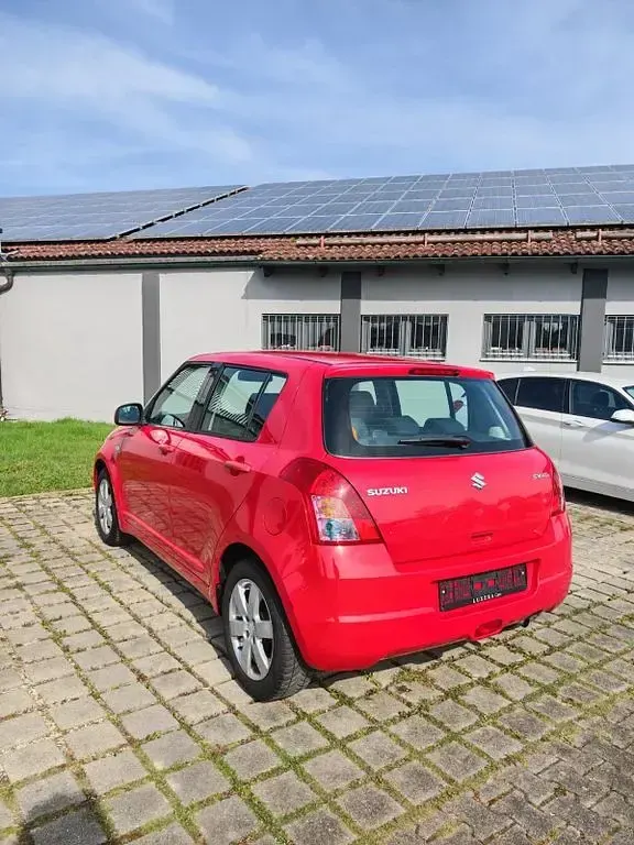 Gebraucht Suzuki Swift Comfort 92 PS (67 kW) 2009 Rot Kleinwagen